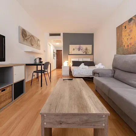 Chick Apartment Seville Exterior photo